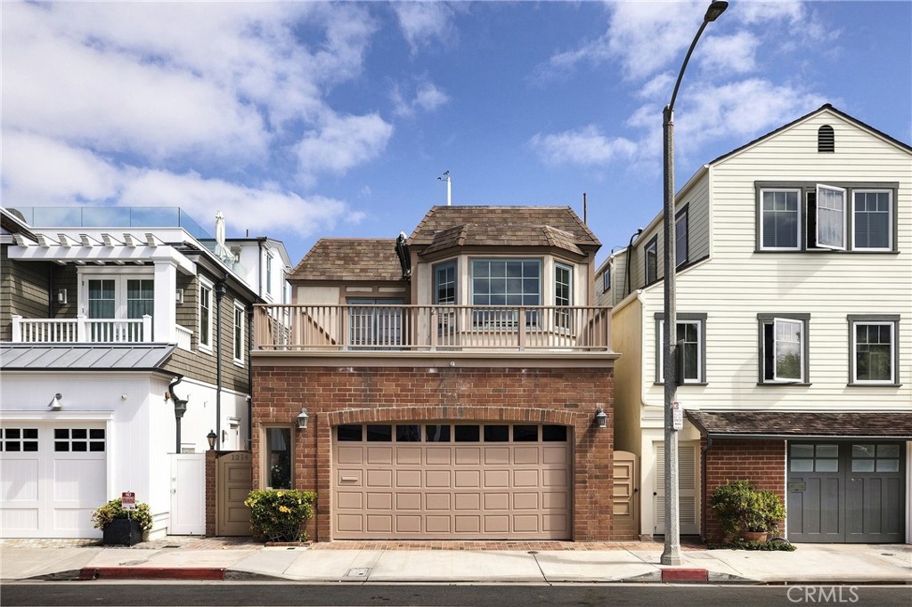 1214 E Balboa Boulevard, Newport Beach CA 92661 - photo 4