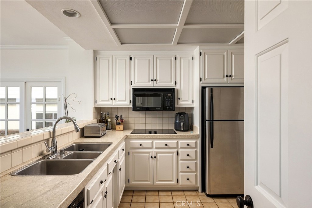 1214 E Balboa Boulevard, Newport Beach CA 92661 - photo 12
