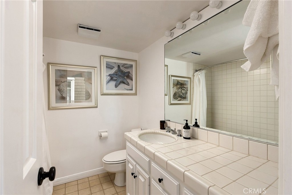 1214 E Balboa Boulevard, Newport Beach CA 92661 - photo 34