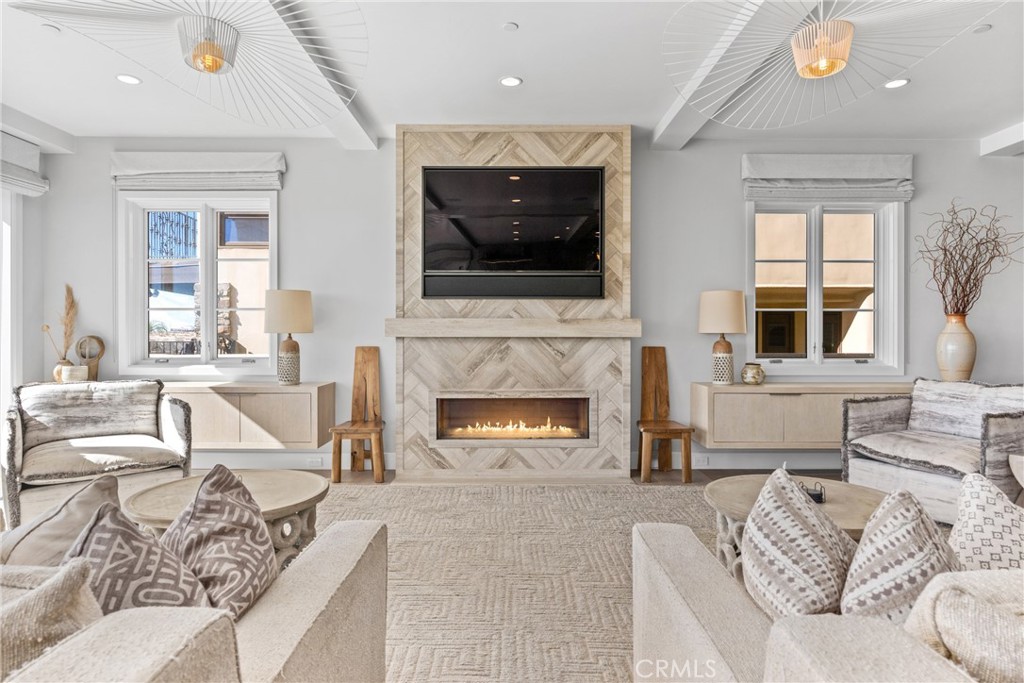 1215 E Balboa, Newport Beach CA 92661 - photo 21