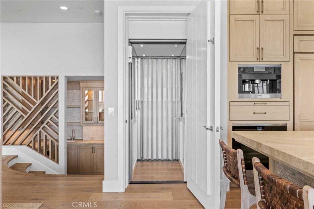 1215 E Balboa, Newport Beach CA 92661 - photo 25