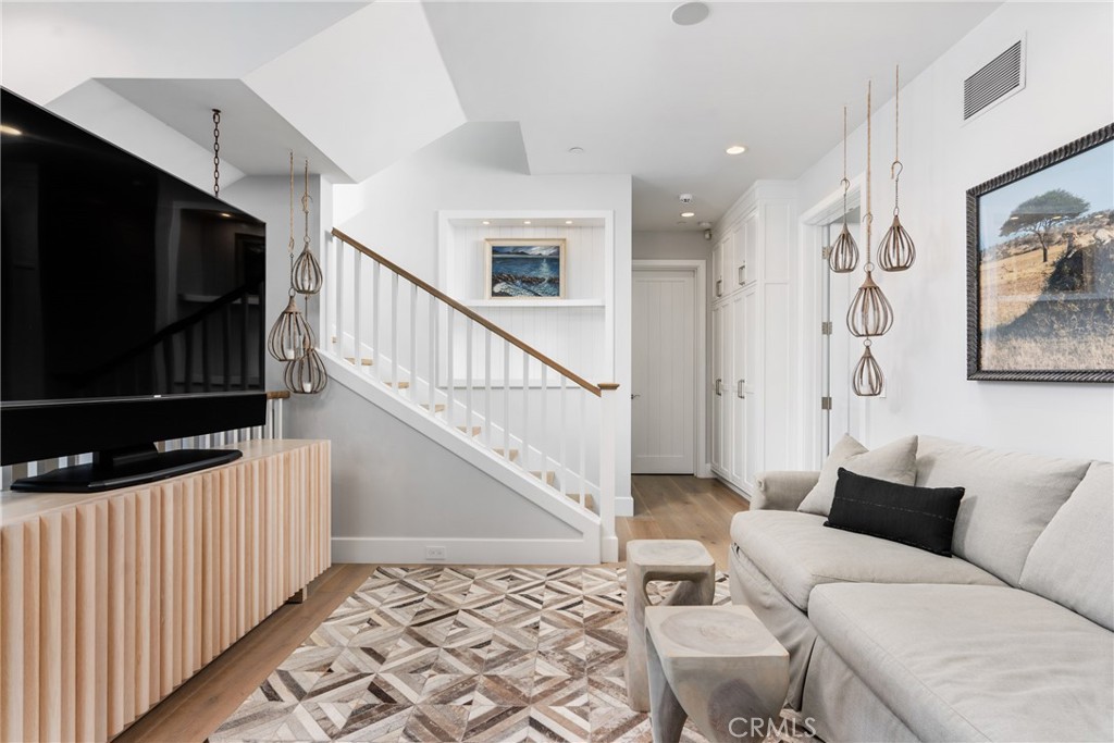 1215 E Balboa, Newport Beach CA 92661 - photo 49