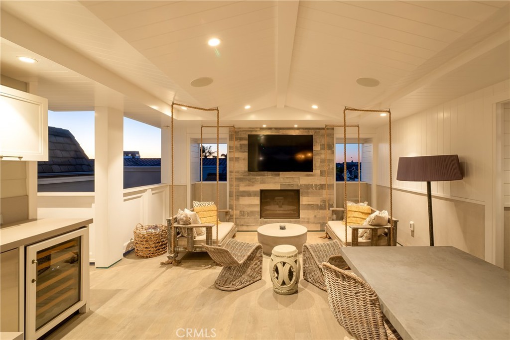 1215 E Balboa, Newport Beach CA 92661 - photo 56