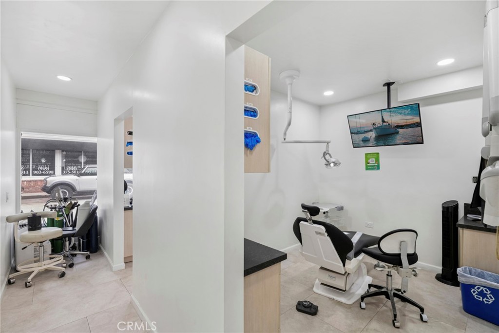 122 Agate, Newport Beach CA 92662 - photo 9