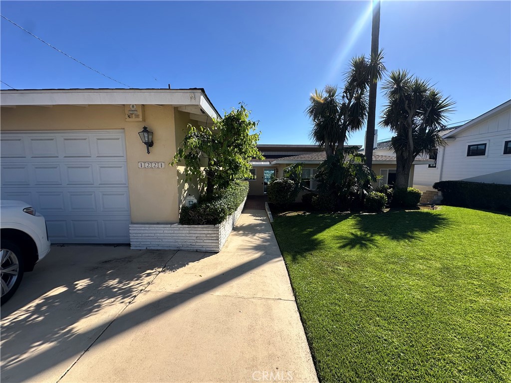 1221 Kings Road, Newport Beach CA 92663 - photo 6