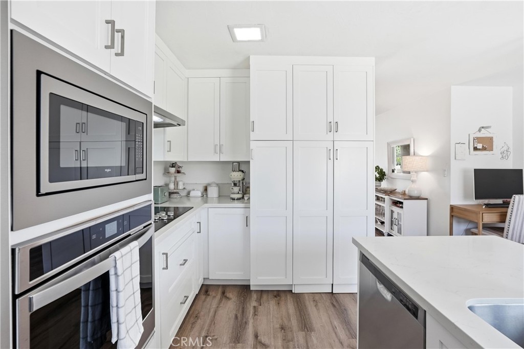 1228 Rutland 6, Newport Beach CA 92660 - photo 9