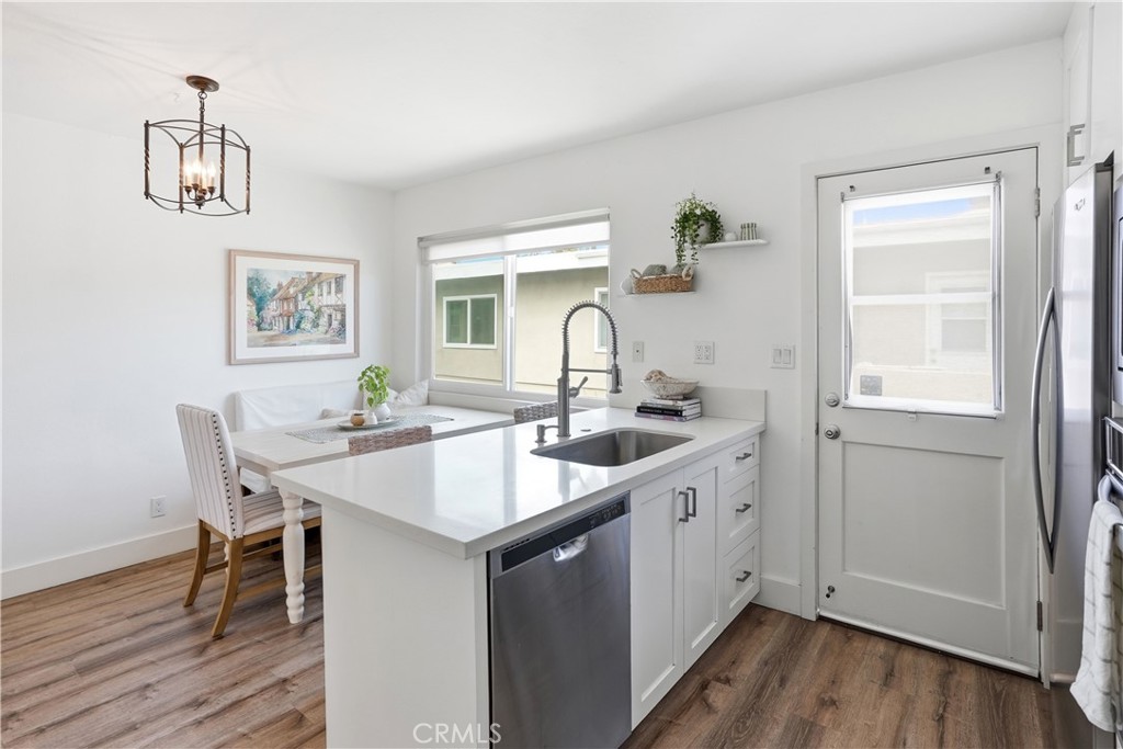 1228 Rutland 6, Newport Beach CA 92660 - photo 10