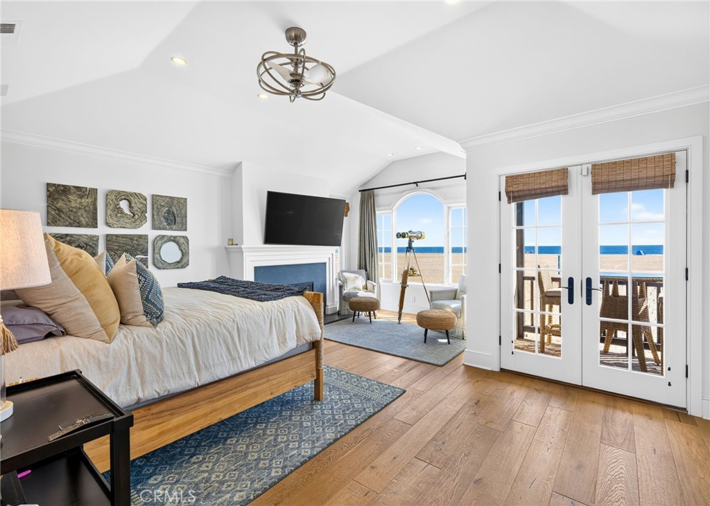 1228 W Oceanfront, Newport Beach CA 92661 - photo 30