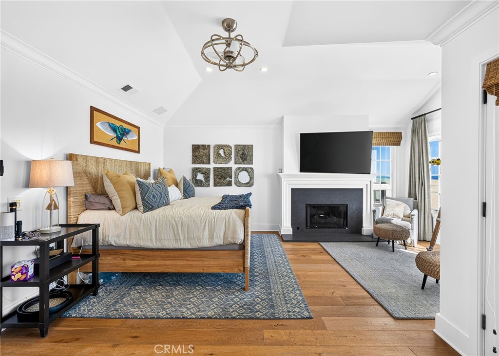 1228 W Oceanfront, Newport Beach CA 92661 - photo 31