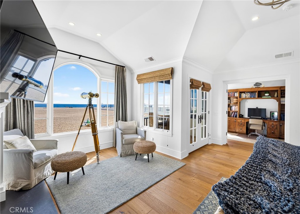 1228 W Oceanfront, Newport Beach CA 92661 - photo 32