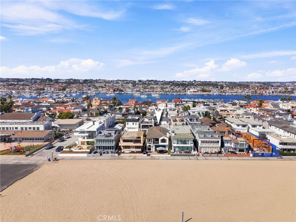 1228 W Oceanfront, Newport Beach CA 92661 - photo 59