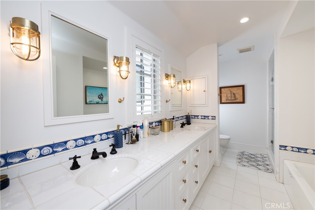 1228 W Oceanfront, Newport Beach CA 92661 - photo 16