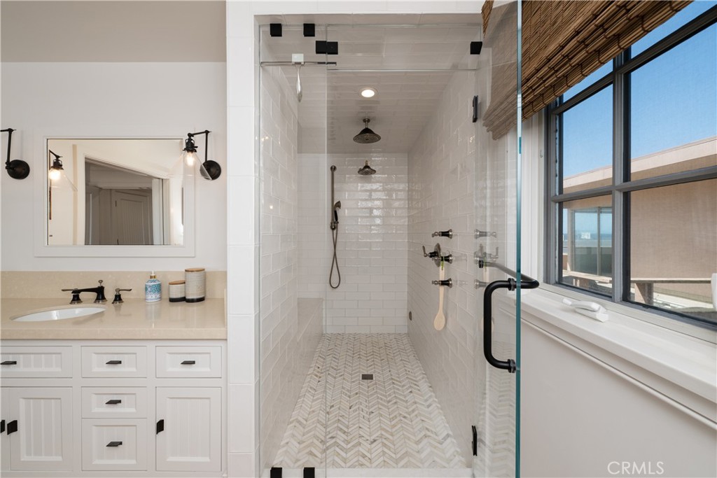 1228 W Oceanfront, Newport Beach CA 92661 - photo 27