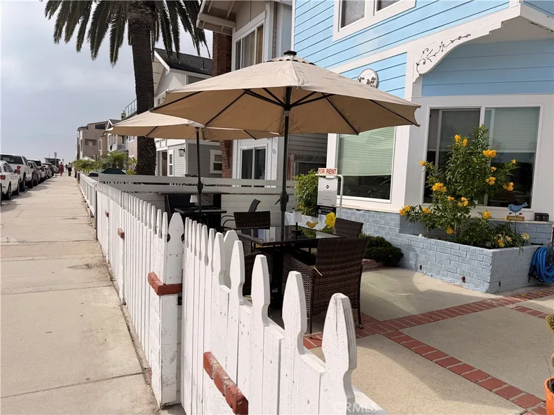 123 28th Street, Newport Beach, CA 92663