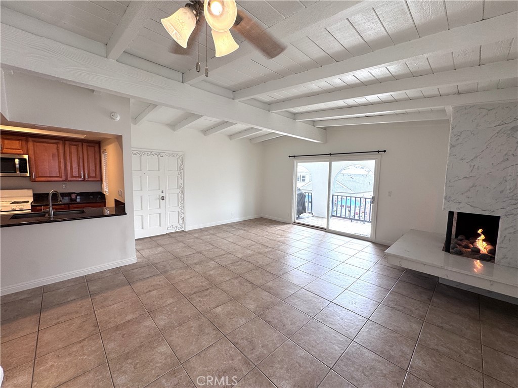 Open Floor Plan - 125 46th Street B, Newport Beach CA 92663 - photo 4
