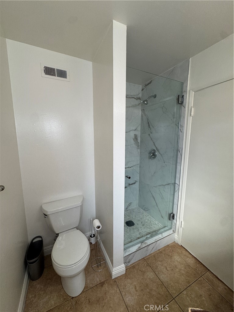 Primary Bathroom Shower - 125 46th Street B, Newport Beach CA 92663 - photo 17
