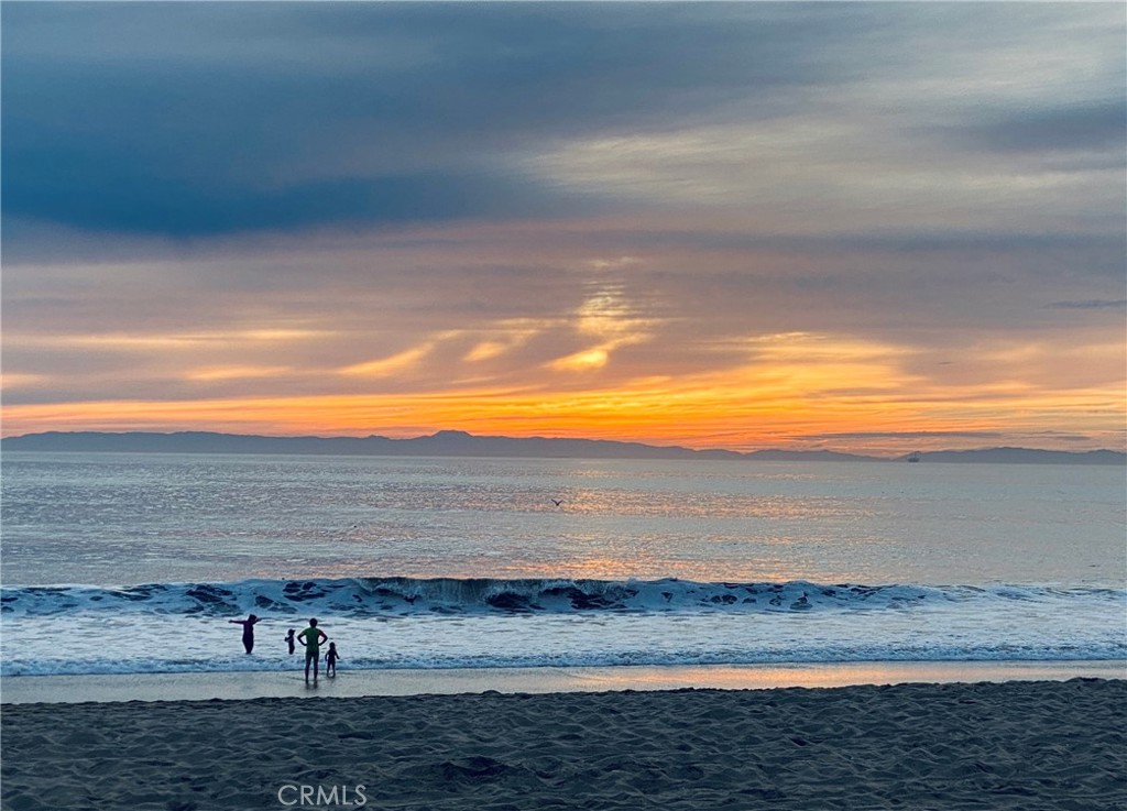 Beach at 46th - 125 46th Street B, Newport Beach CA 92663 - photo 30