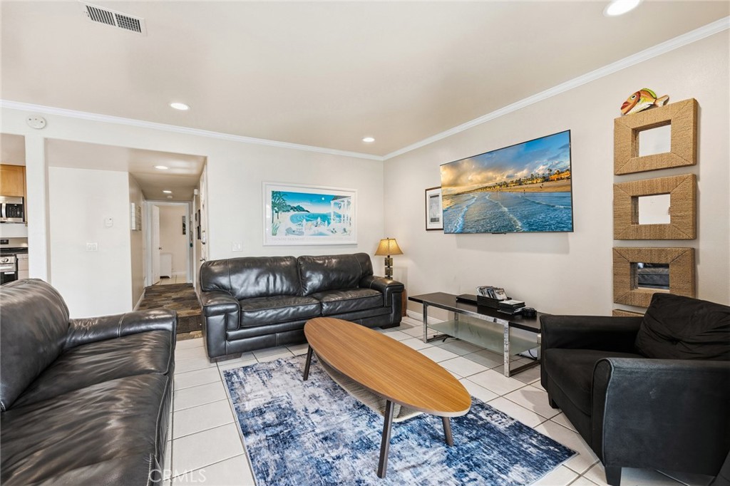 126 45th Street, Newport Beach CA 92663 - photo 6