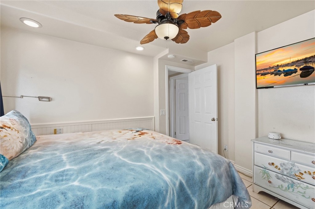 126 45th Street, Newport Beach CA 92663 - photo 16