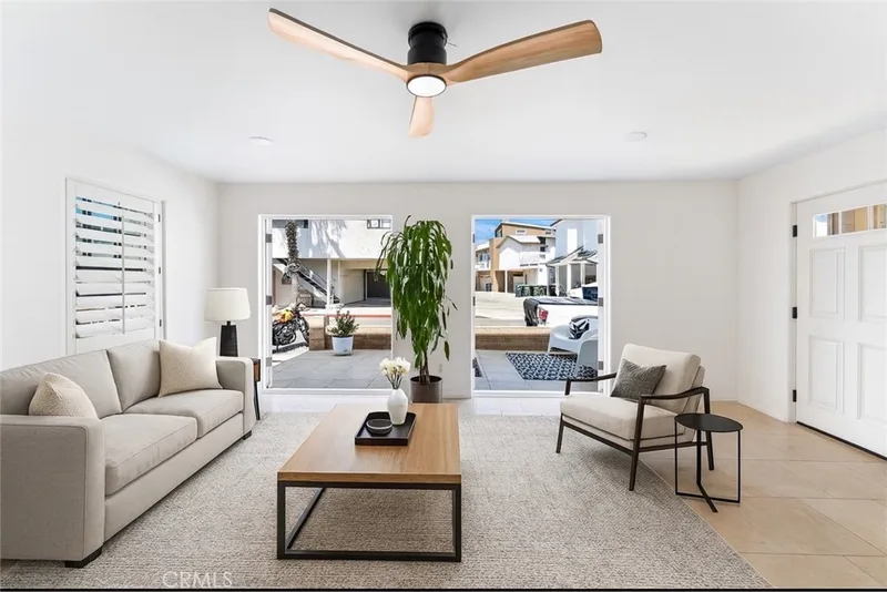 126 47th Street 1, Newport Beach, CA 92663