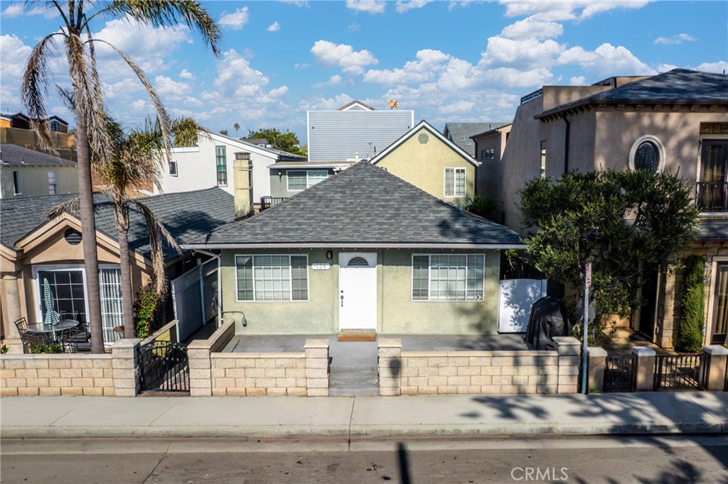 View from Balboa Blvd - 126 E Balboa, Newport Beach CA 92661 - photo 2