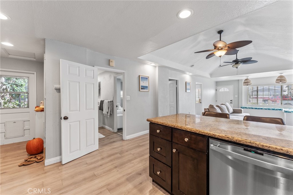 126 E Balboa, Newport Beach CA 92661 - photo 11