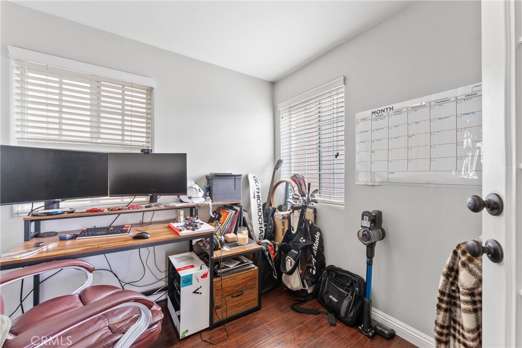 Triplex #2 bedroom/office - 126 E Balboa, Newport Beach CA 92661 - photo 33