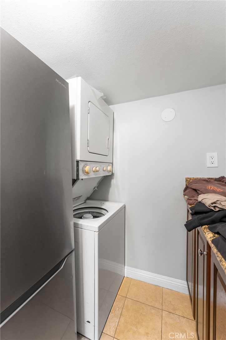 Triplex #2 Laundry area - 126 E Balboa, Newport Beach CA 92661 - photo 40