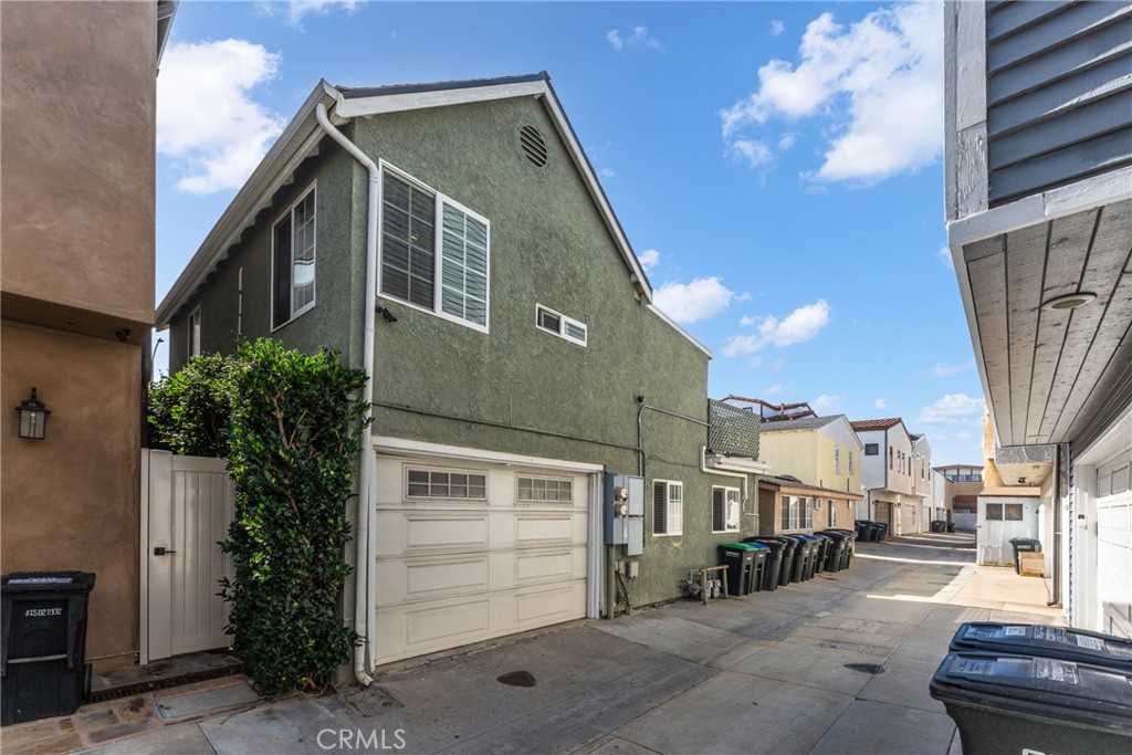Triplex view from the rear alley - 126 E Balboa, Newport Beach CA 92661 - photo 45