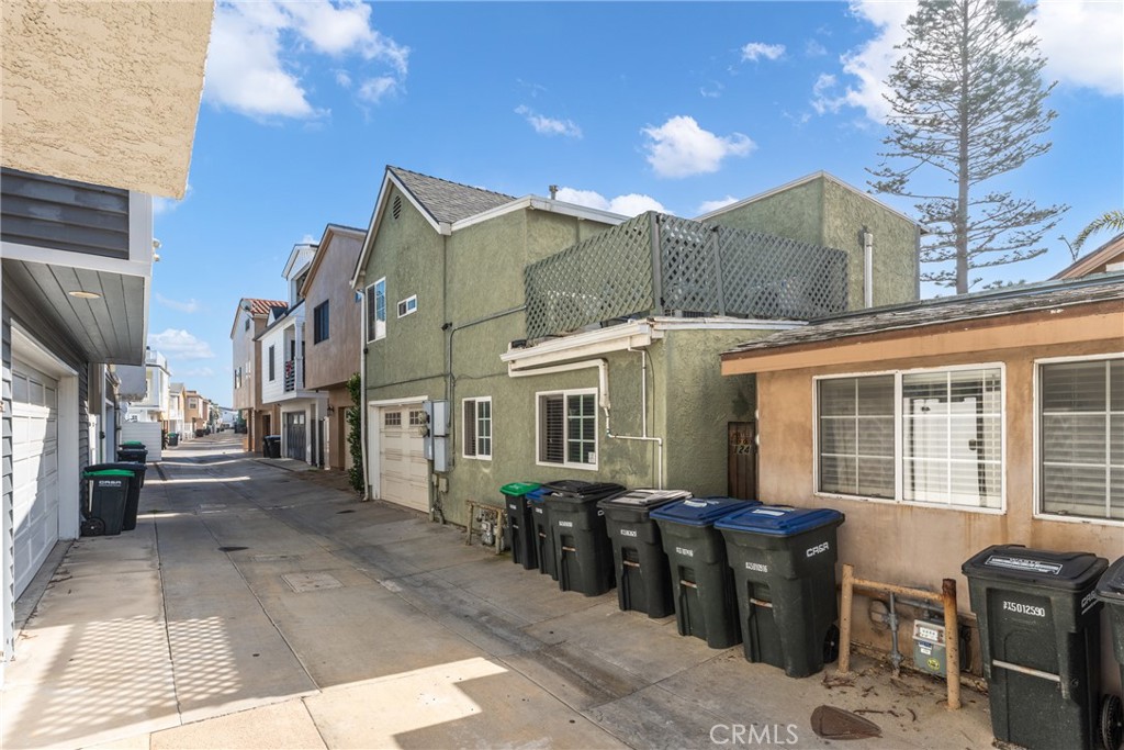 Triplex view from the rear alley - 126 E Balboa, Newport Beach CA 92661 - photo 47