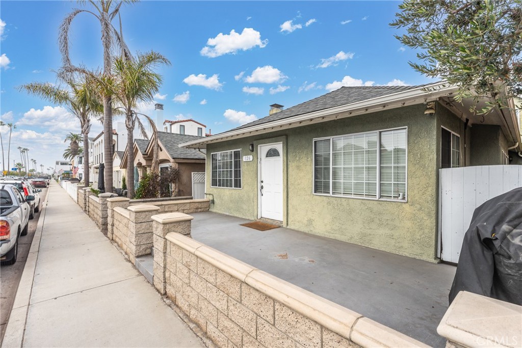 126 E Balboa, Newport Beach CA 92661 - photo 59