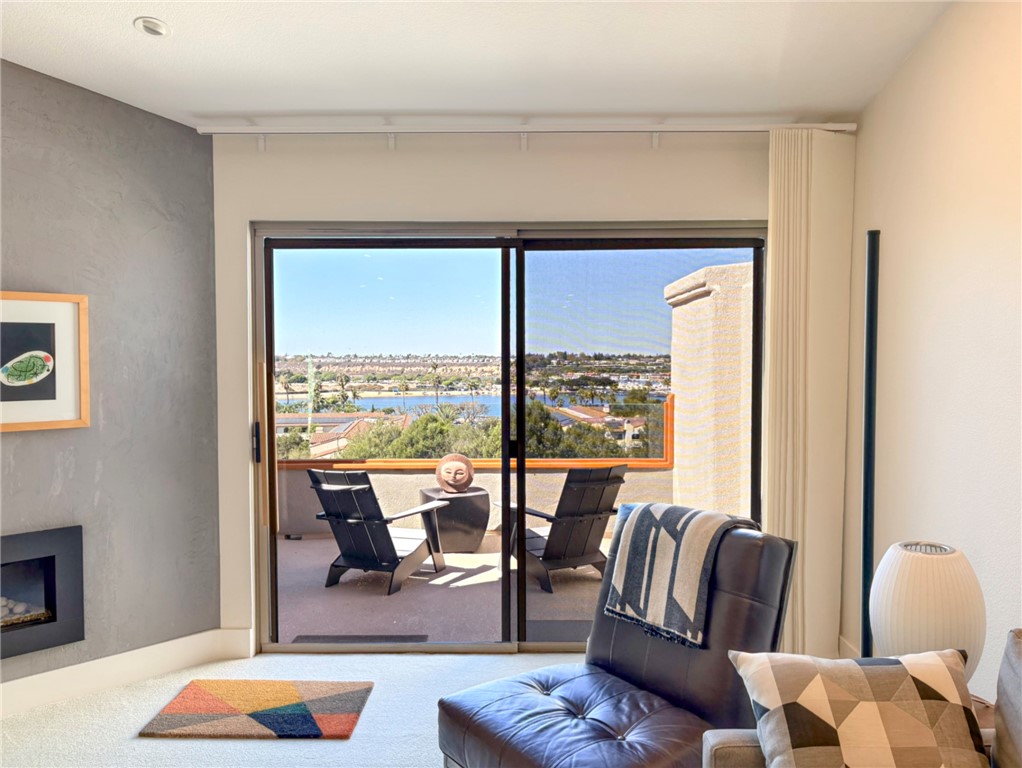 128 Villa Point, Newport Beach CA 92660 - photo 2