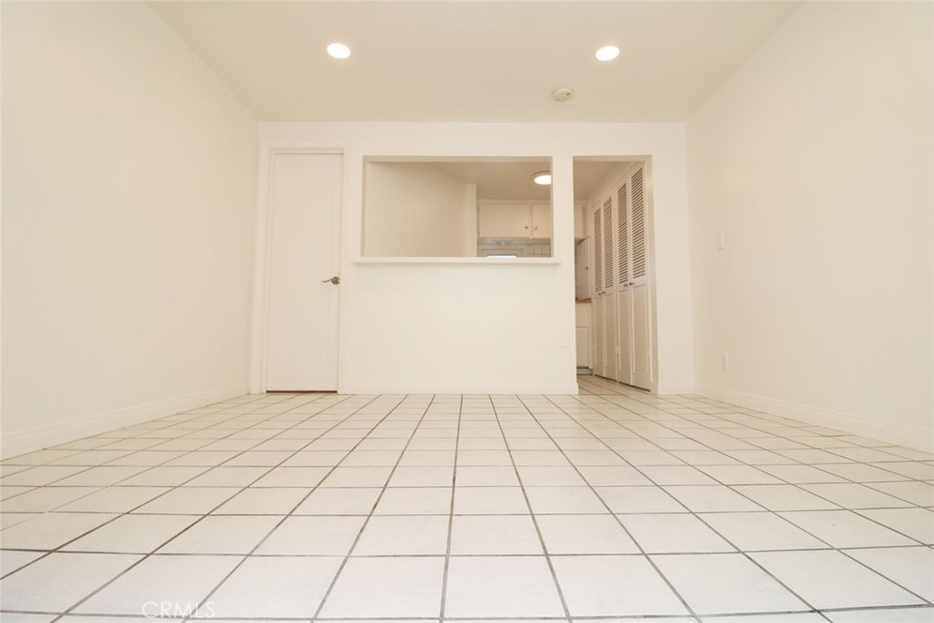 129 35th Street B, Newport Beach CA 92663 - photo 2
