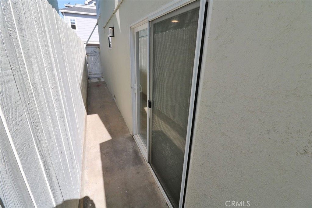 129 35th Street B, Newport Beach CA 92663 - photo 9