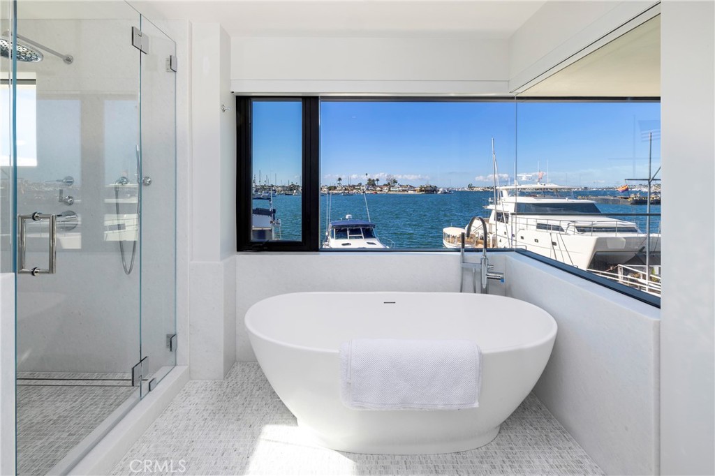 130 S Bay Front, Newport Beach CA 92662 - photo 19