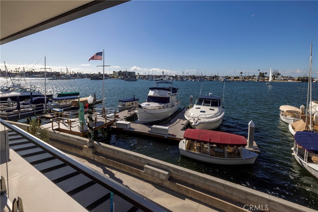 130 S Bay Front, Newport Beach CA 92662 - photo 36