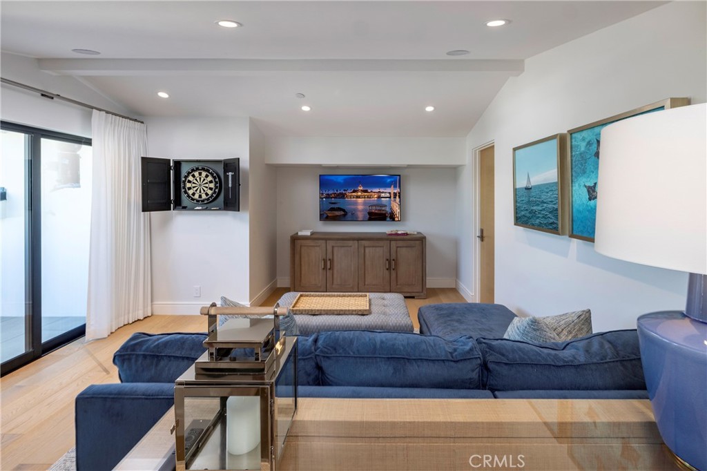 130 S Bay Front, Newport Beach CA 92662 - photo 38