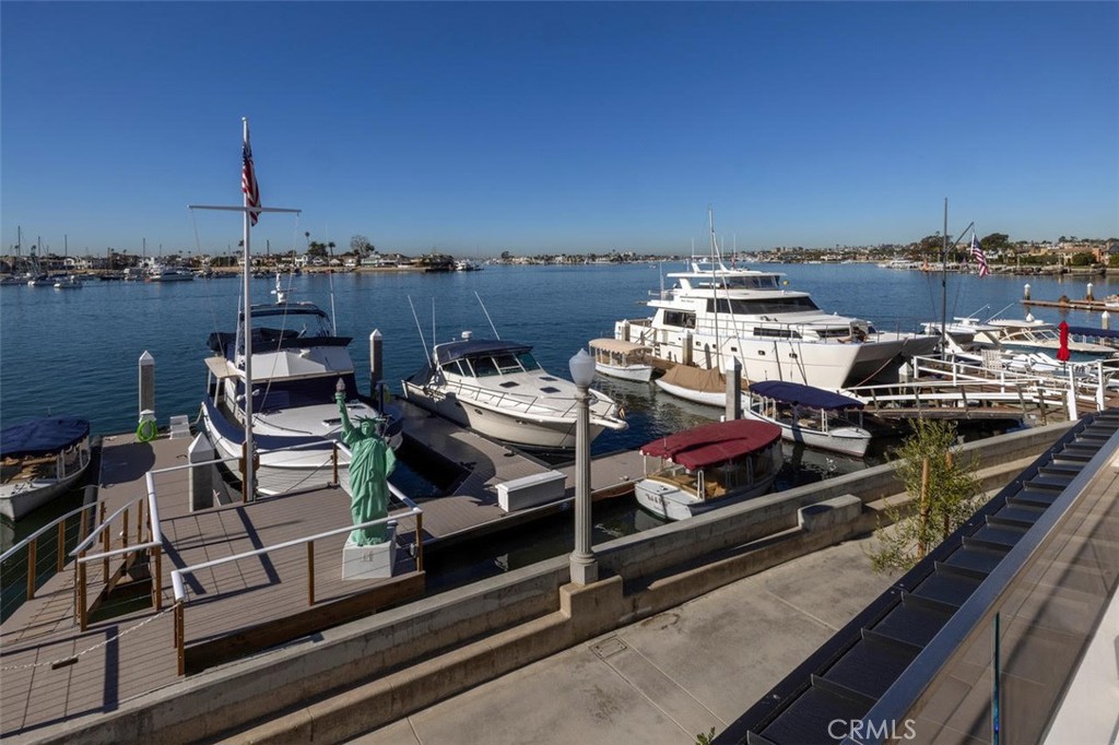130 S Bay Front, Newport Beach CA 92662 - photo 53