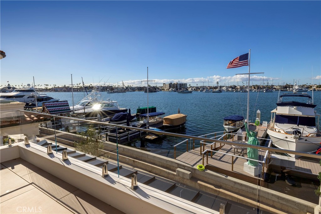 130 S Bay Front, Newport Beach CA 92662 - photo 54