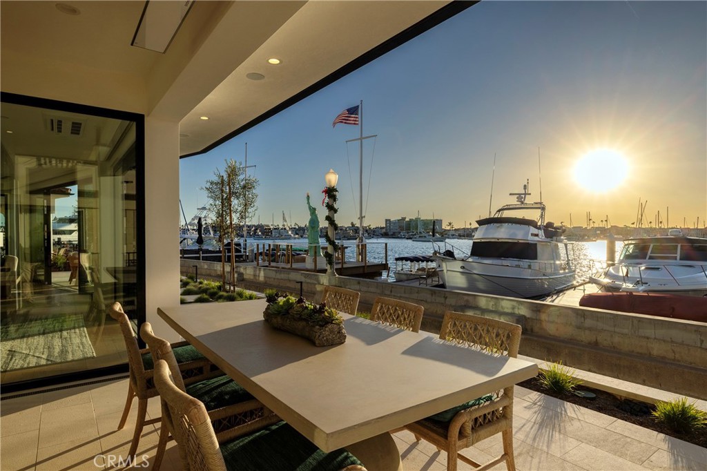 130 S Bay Front, Newport Beach CA 92662 - photo 57