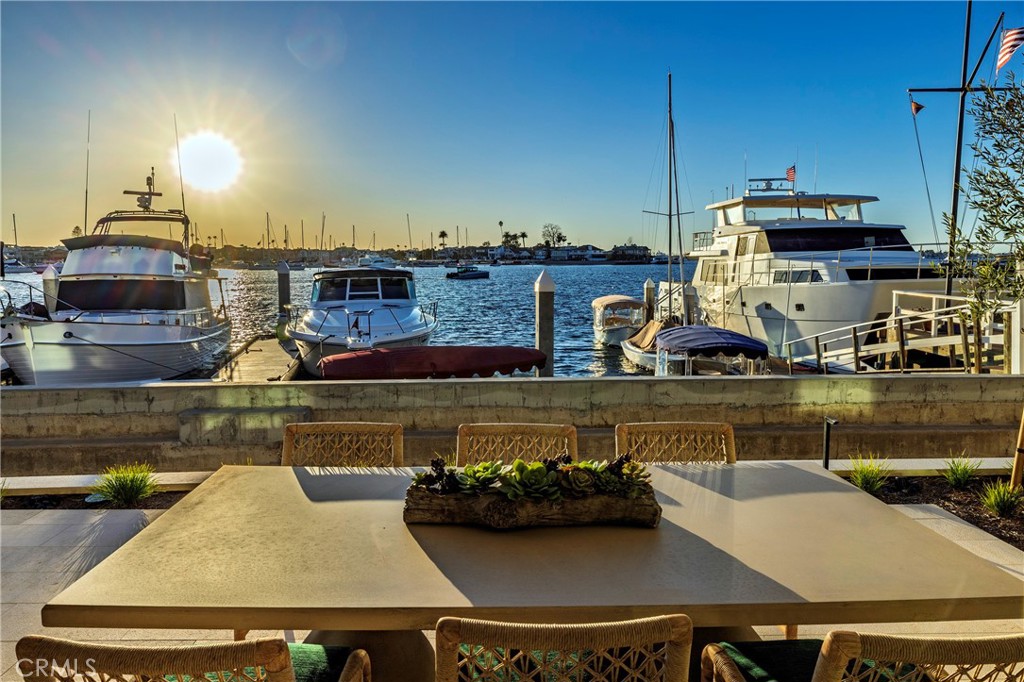 130 S Bay Front, Newport Beach CA 92662 - photo 60