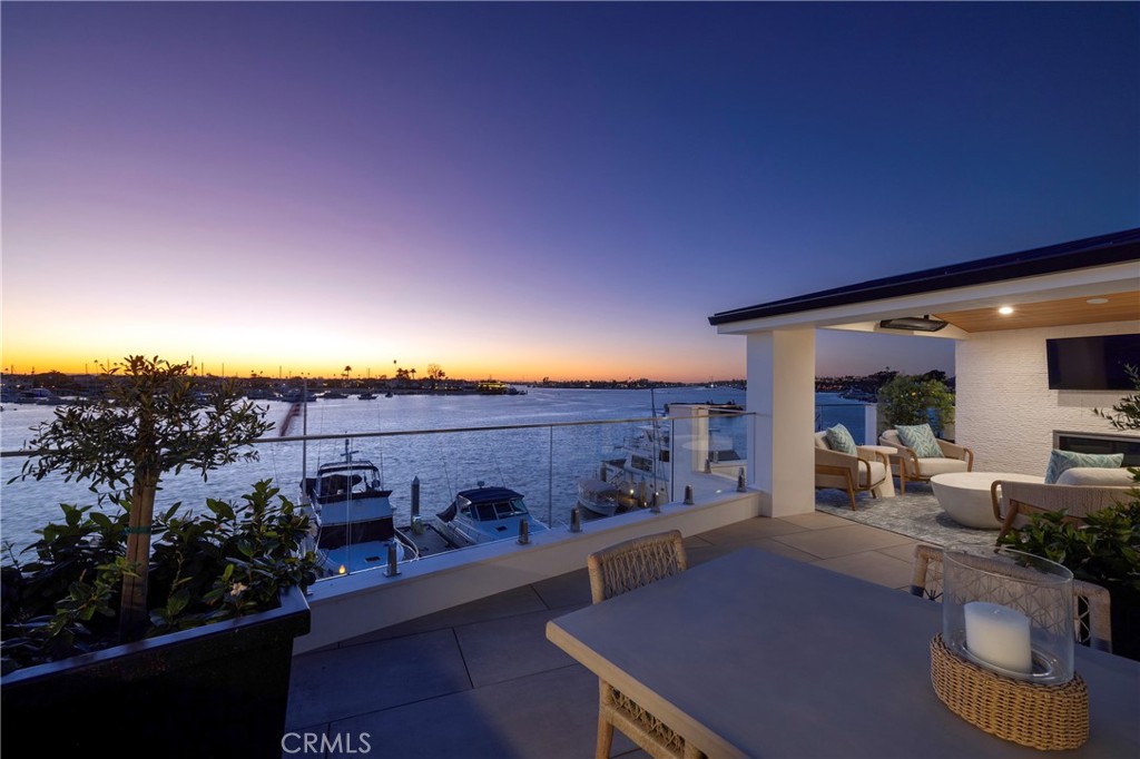 130 S Bay Front, Newport Beach CA 92662 - photo 72