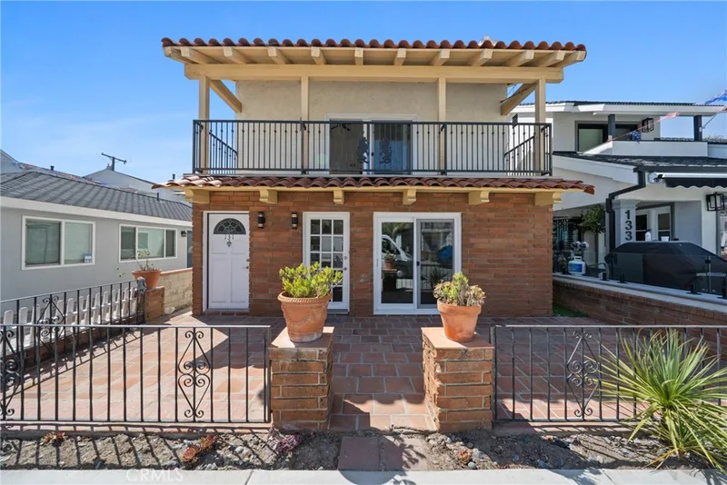 131 Opal Ave, Newport Beach, CA 92662