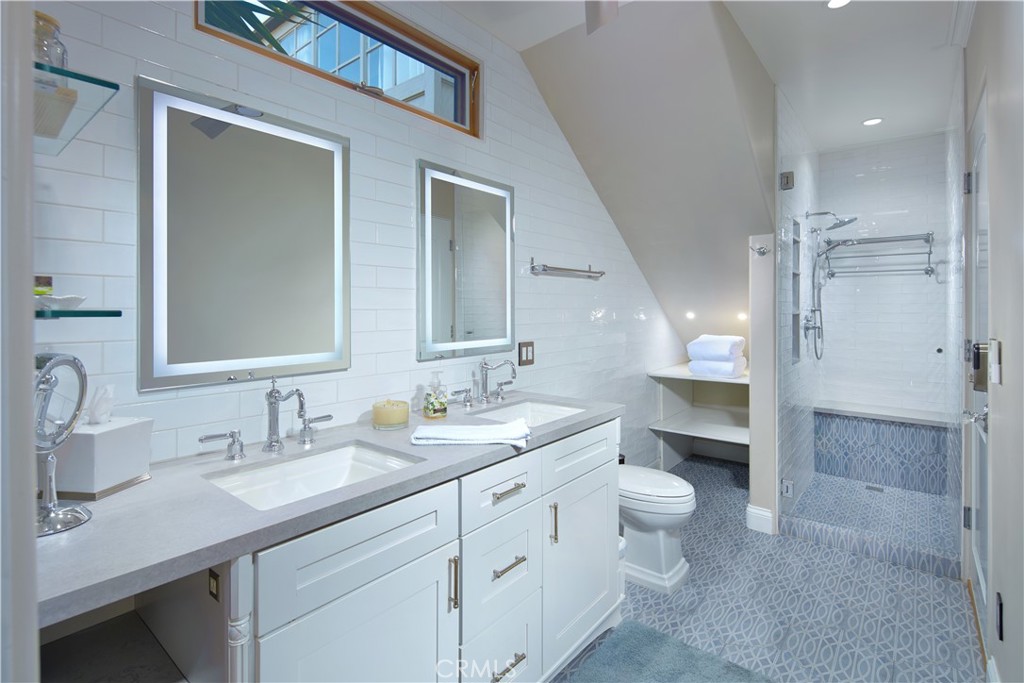 1311 W Bay Avenue, Newport Beach CA 92661 - photo 26