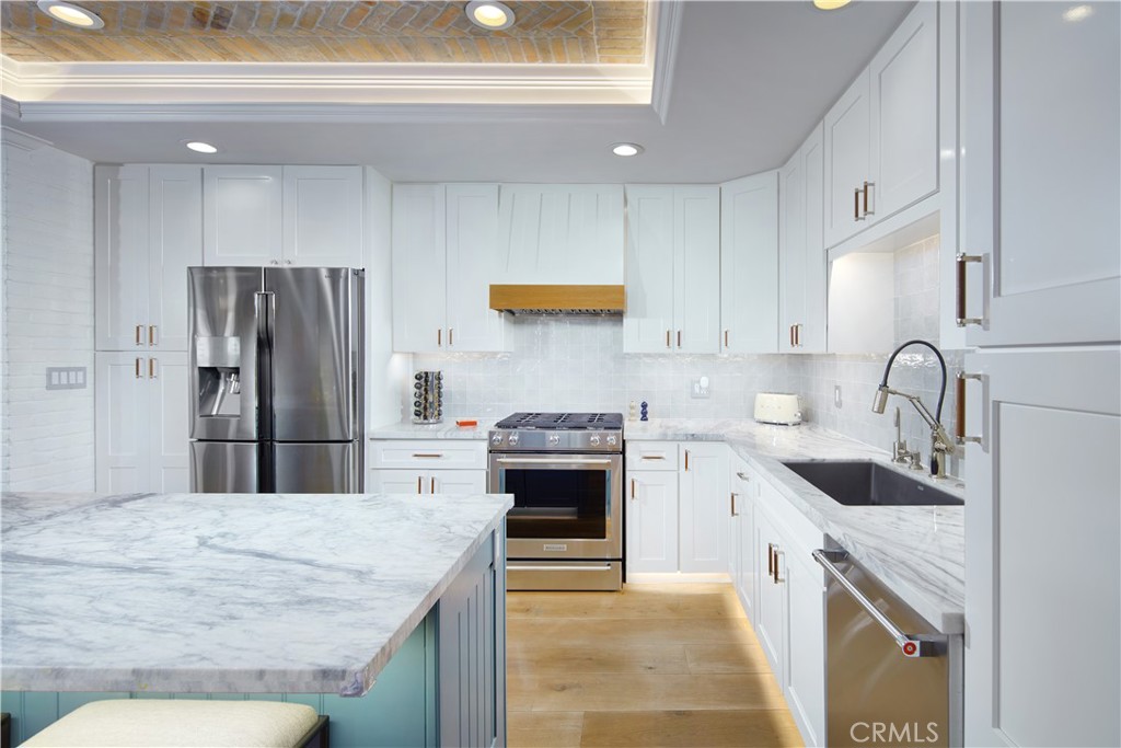 1311 W Bay Avenue, Newport Beach CA 92661 - photo 5