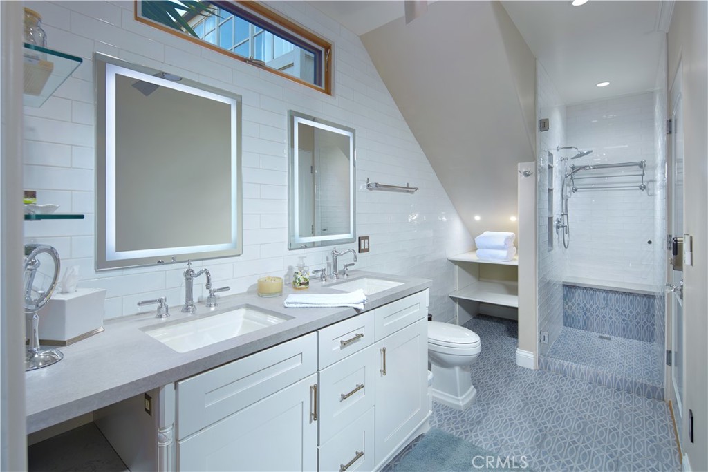 1311 W Bay Avenue, Newport Beach CA 92661 - photo 26