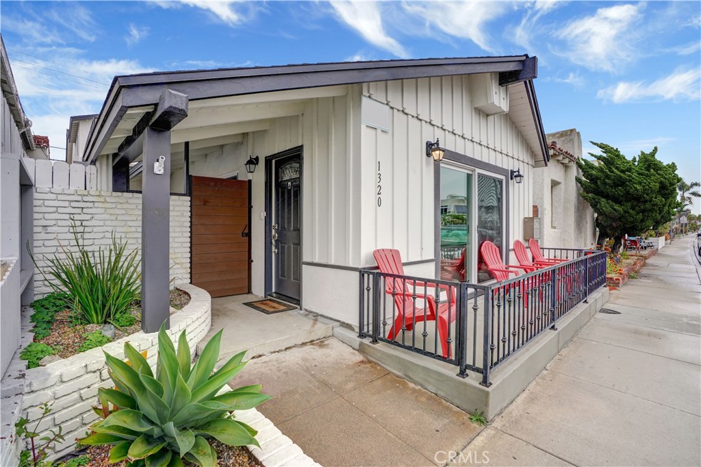 1320 W Balboa Boulevard, Newport Beach CA 92661 - photo 2