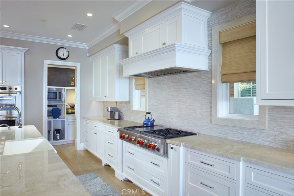1324 E Balboa Boulevard, Newport Beach CA 92661 - photo 13