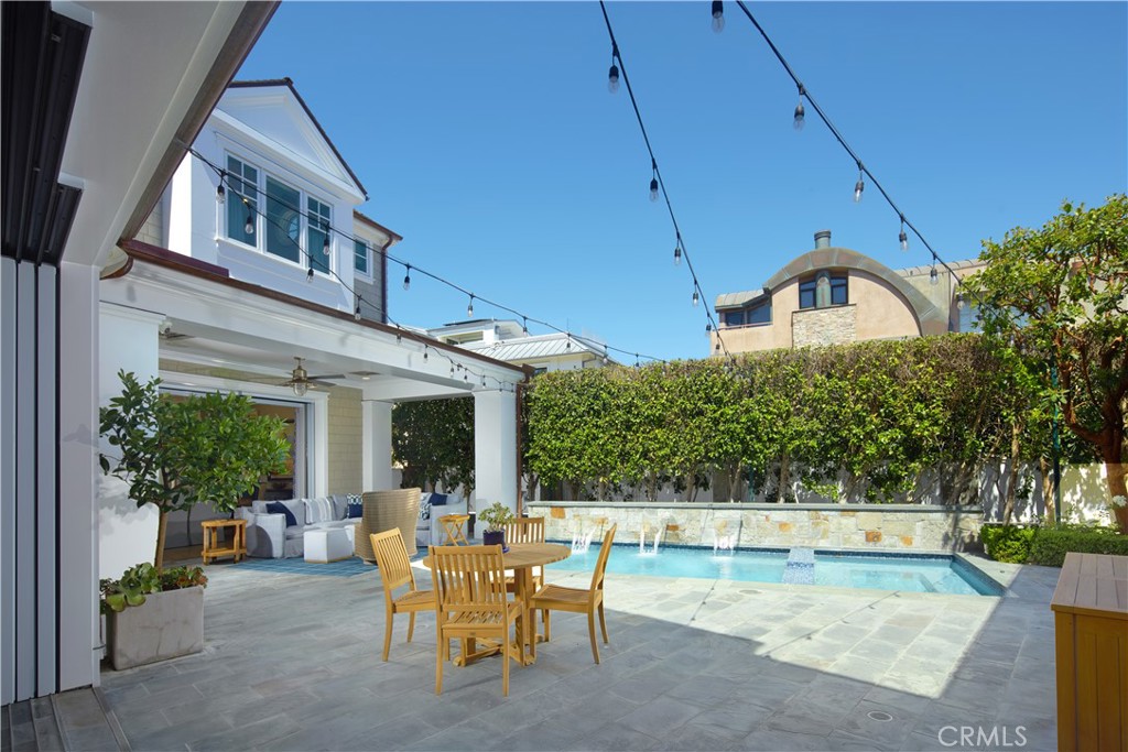 1324 E Balboa Boulevard, Newport Beach CA 92661 - photo 26