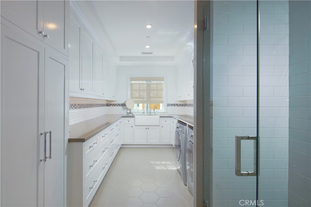 1324 E Balboa Boulevard, Newport Beach CA 92661 - photo 41